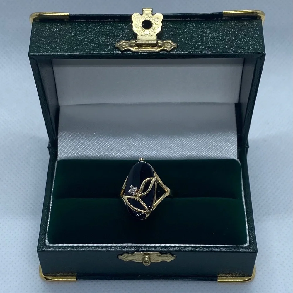 10k gold onyx ring with diamond accent